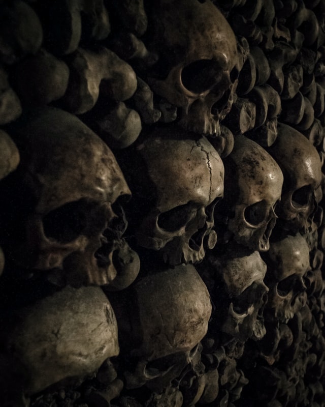 Feel The Eeriness of Catacombs
