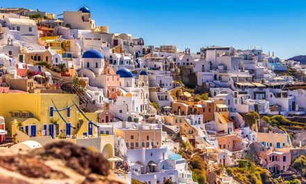 Best Places To Stay In Santorini That Are Worth The Price