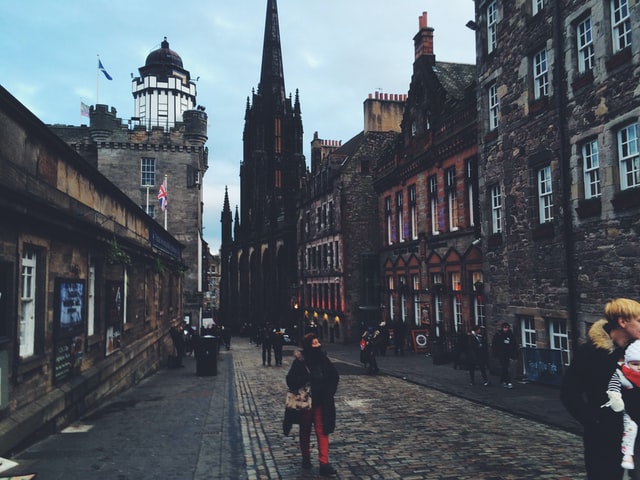 Royal Mile in Edinburgh- cool things to do in scotland